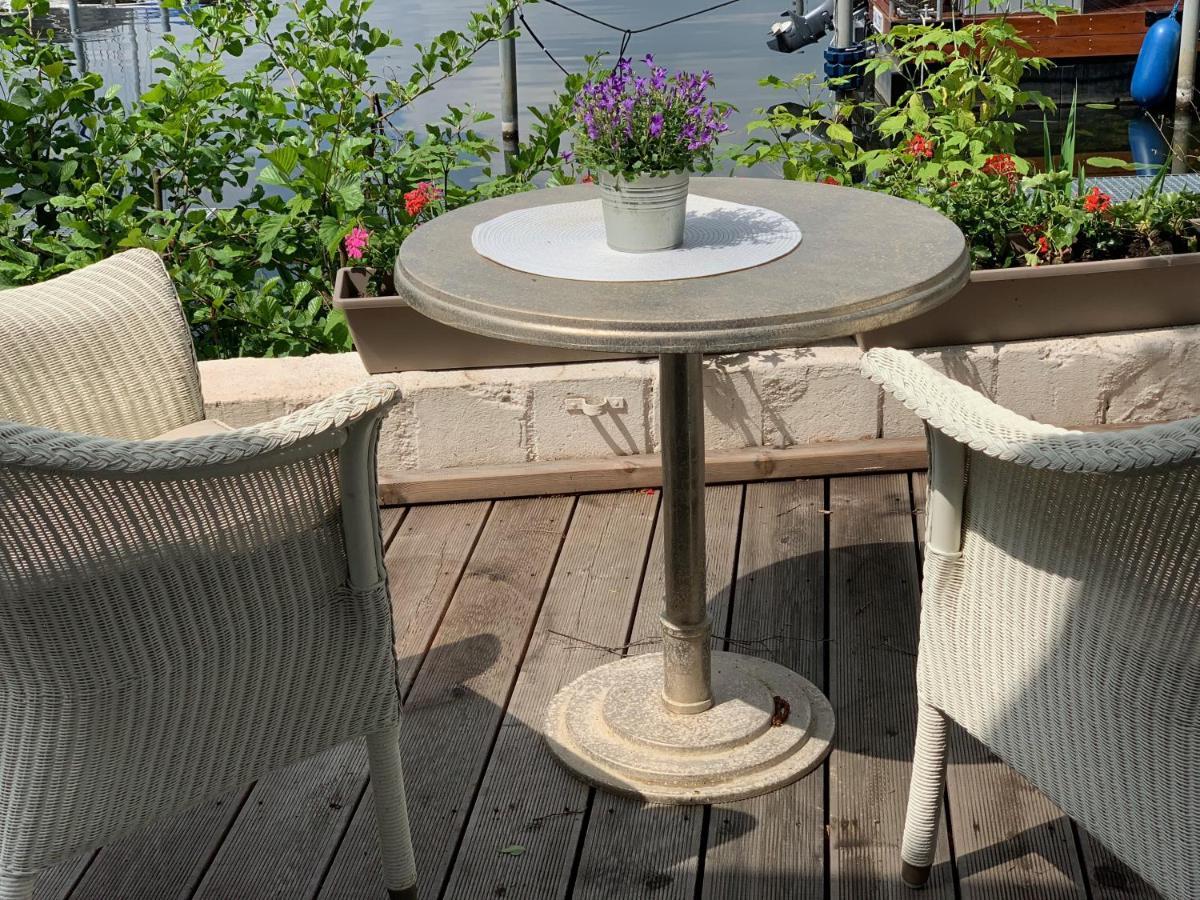Alojamento Tiny House Oder Auf Der Sunset Marina Berlim