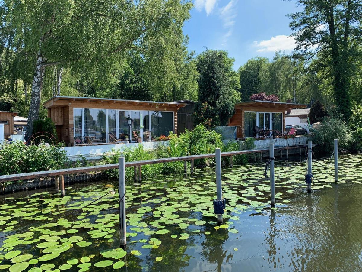 Tiny House Oder Auf Der Sunset Marina Alojamento Berlim