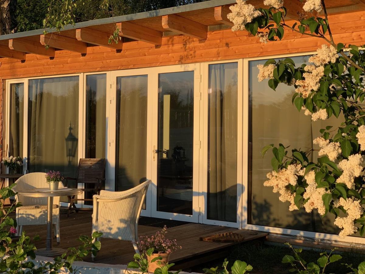 Tiny House Oder Auf Der Sunset Marina Berlim